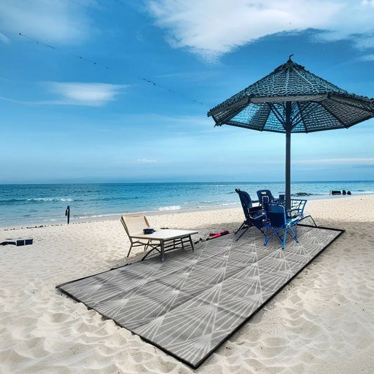 Manufacturer Outdoor Mat pp Materials Easy to Clean Reversible Waterproof Outdoor Carpet Rug Beach caravan Outdoor Carpet